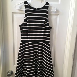 Sleeveless dress